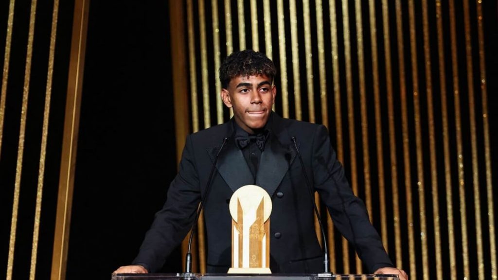 Lamine Yamal, el mejor de los jóvenes: Ganó el Trofeo Kopa en ceremonia